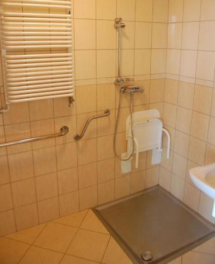 Pod Arkadami Hotel Darlowko Kamer foto