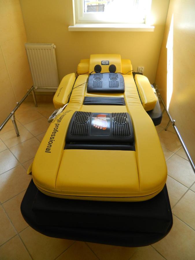 Pod Arkadami Hotel Darlowko Buitenkant foto