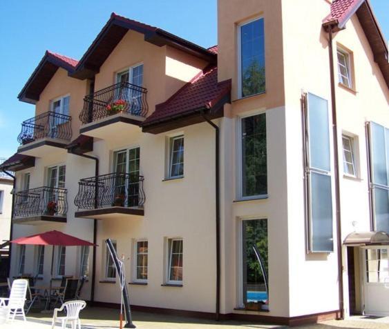 Pod Arkadami Hotel Darlowko Buitenkant foto