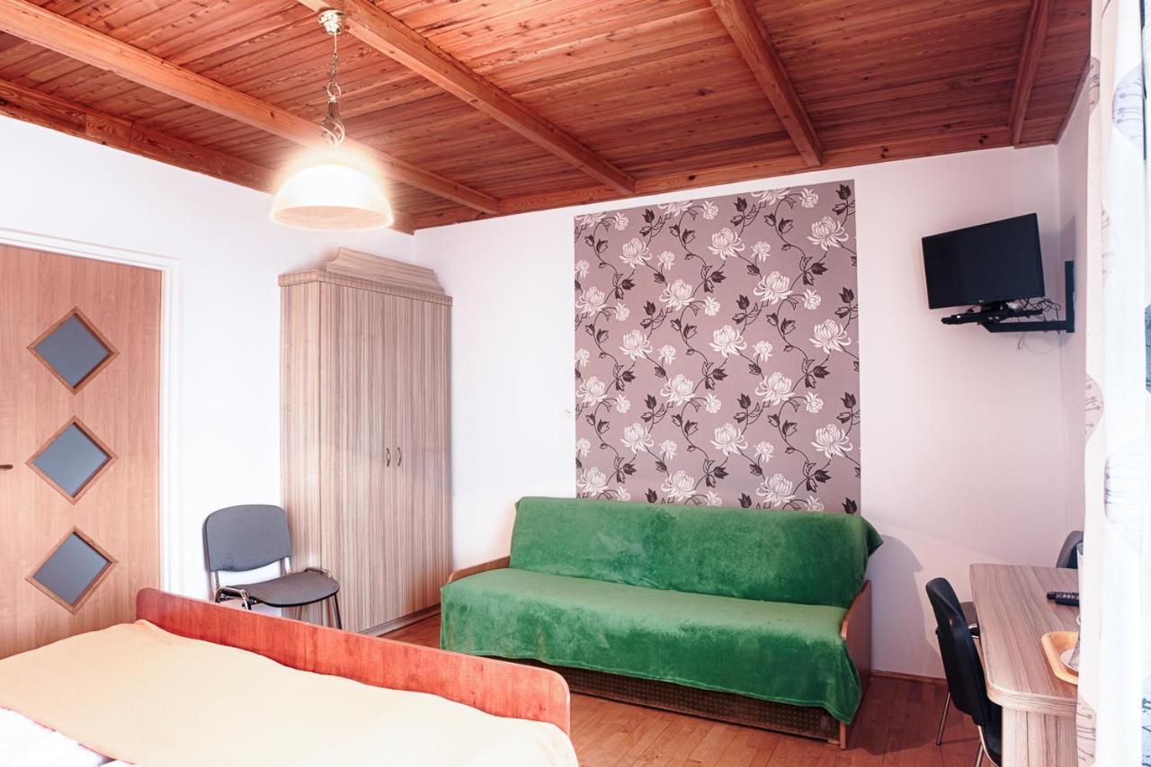 Pod Arkadami Hotel Darlowko Buitenkant foto