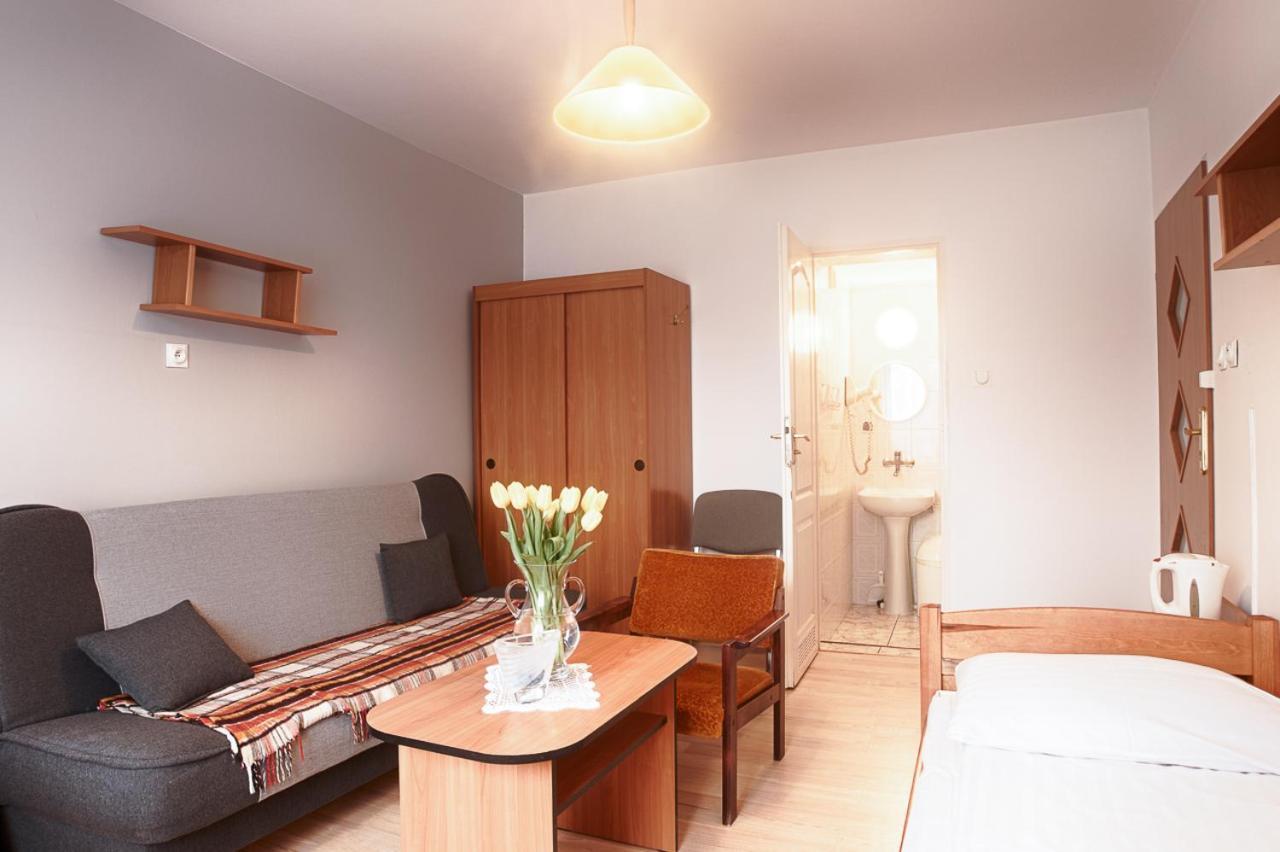 Pod Arkadami Hotel Darlowko Buitenkant foto